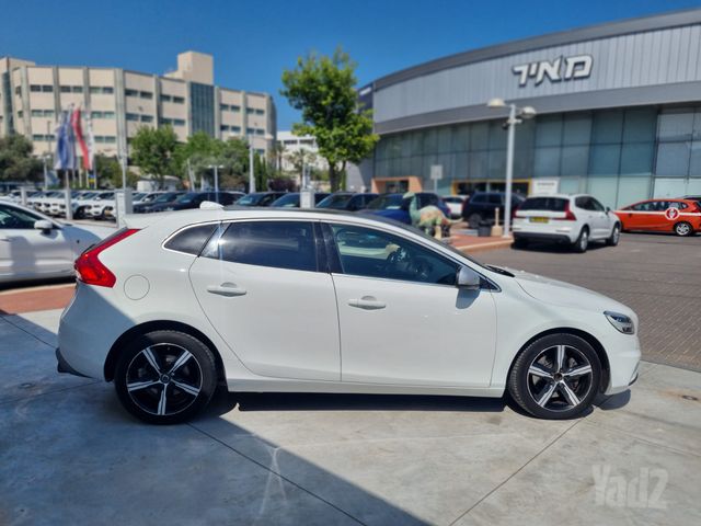 מודעת רכב וולוו V40 1