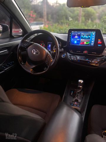 טויוטה C-HR