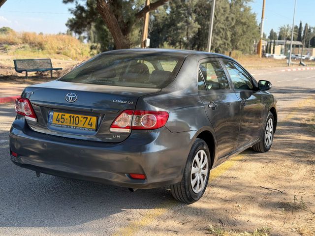 טויוטה קורולה