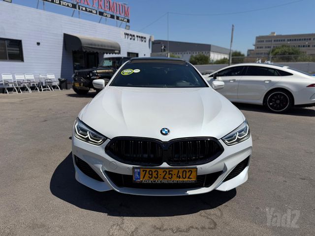 מודעת רכב ב מ וו סדרה 8 1