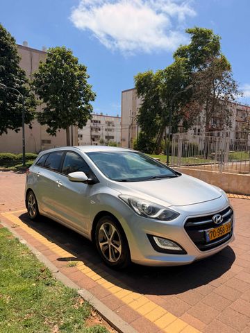 יונדאי i30