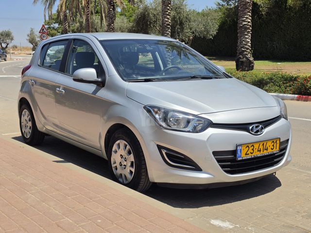 מודעת רכב יונדאי i20
