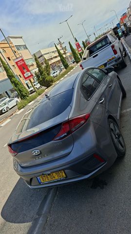 יונדאי איוניק