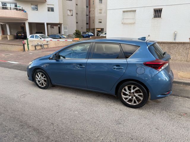 טויוטה אוריס