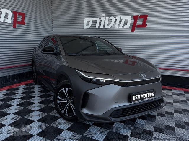 מודעת רכב טויוטה bZ4X