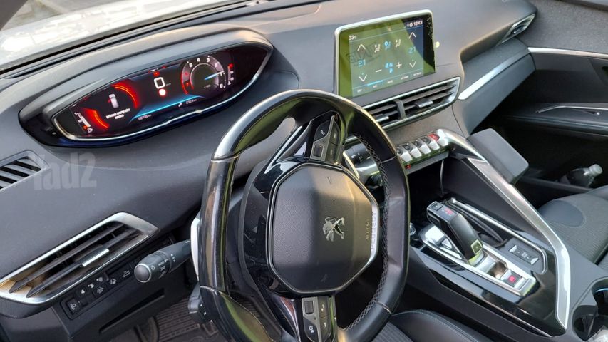 פיג'ו 5008
