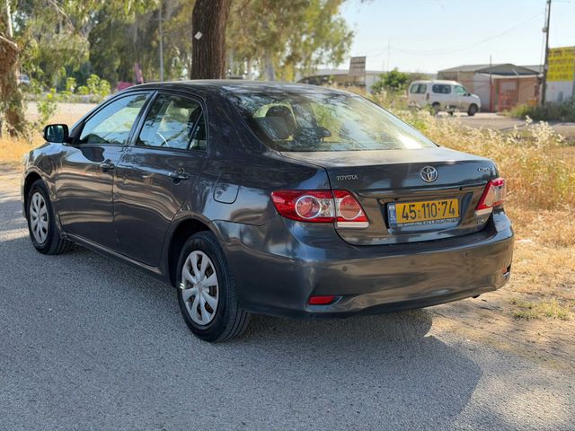 טויוטה קורולה