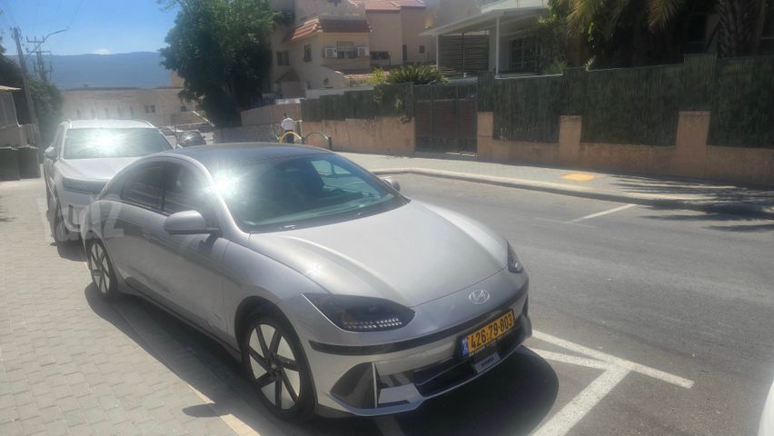 יונדאי איוניק 6