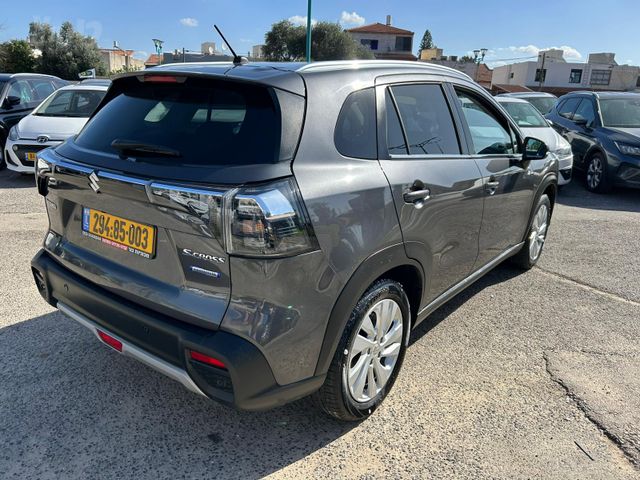 סוזוקי S-Cross