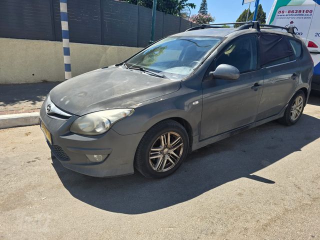 יונדאי i30