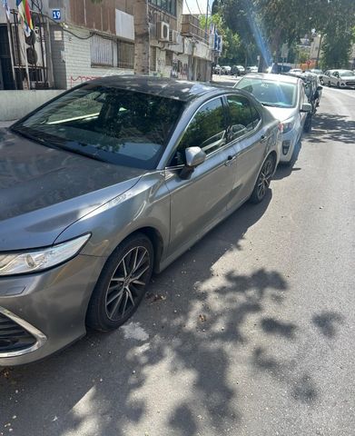 טויוטה קאמרי