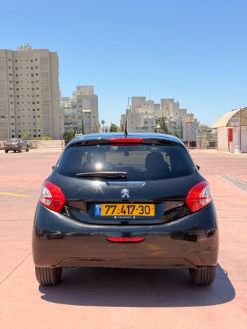 פיג'ו 208