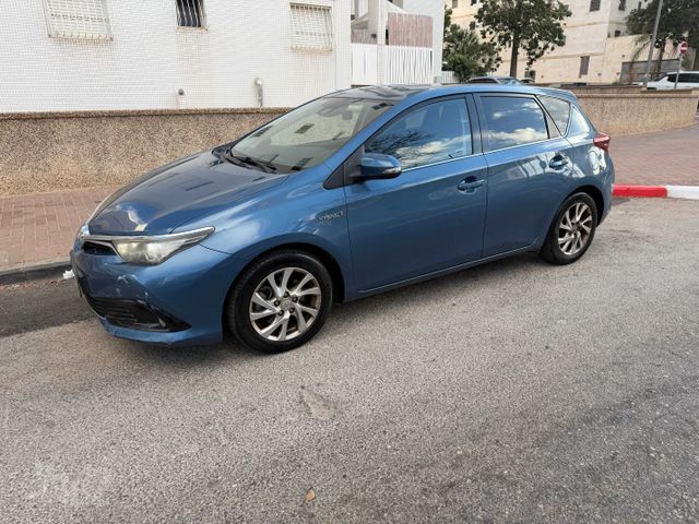מודעת רכב טויוטה אוריס