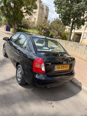 יונדאי אקסנט i25