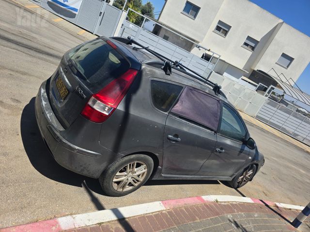 יונדאי i30