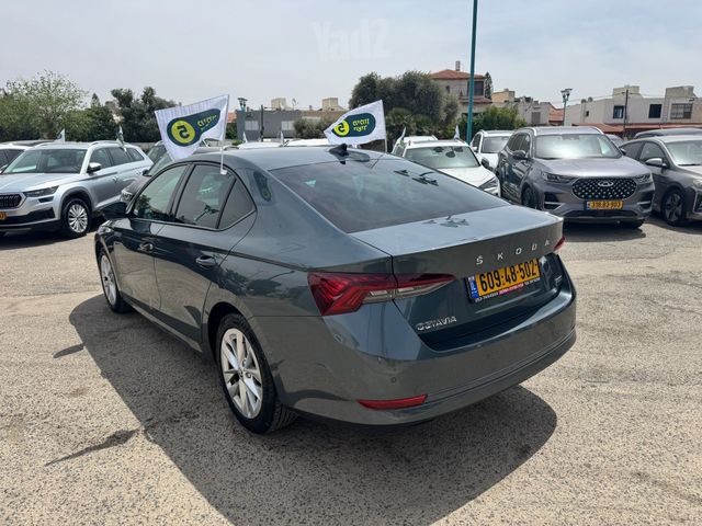 סקודה אוקטביה