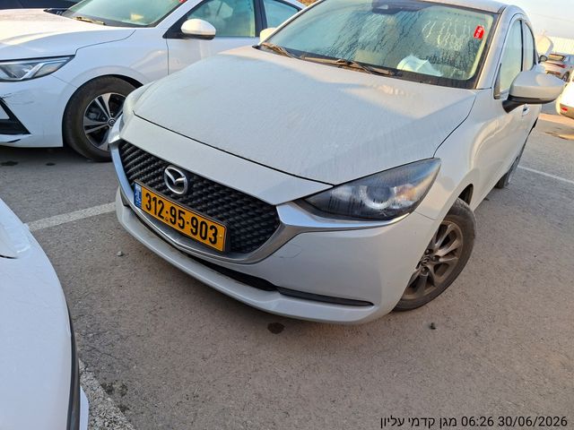 מודעת רכב מאזדה 2