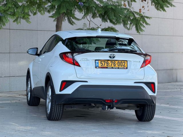 טויוטה C-HR
