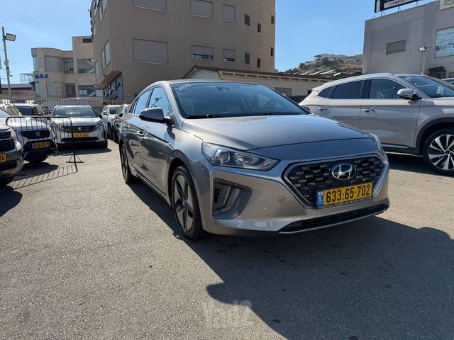 יונדאי איוניק