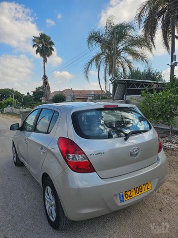 יונדאי i20
