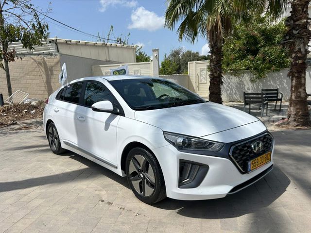 יונדאי איוניק