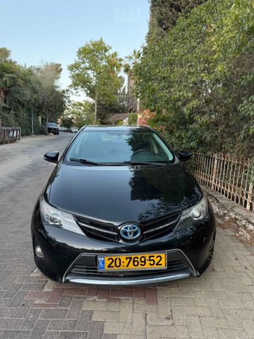 טויוטה אוריס