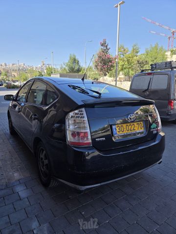 טויוטה פריוס