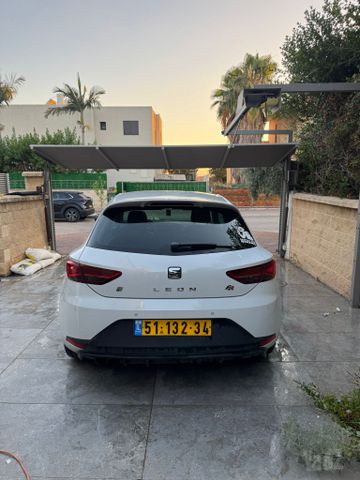 סיאט לאון