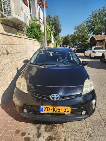 טויוטה פריוס