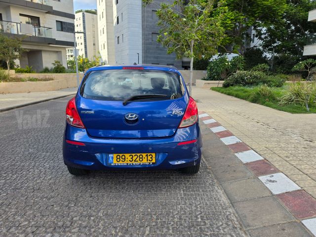 יונדאי i20