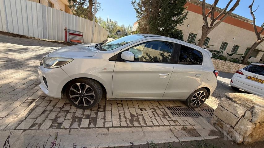 מיצובישי ספייס סטאר