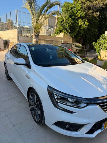 רנו מגאן