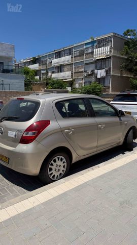 יונדאי i20