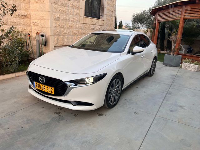 מאזדה 3