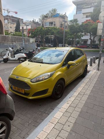 מודעת רכב פורד פיאסטה
