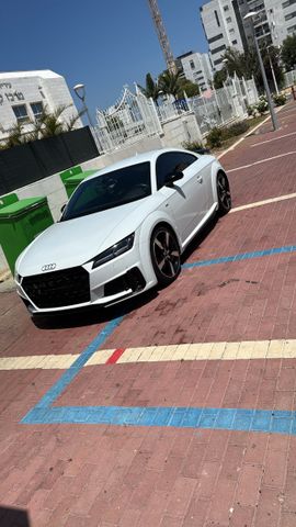 אאודי TT