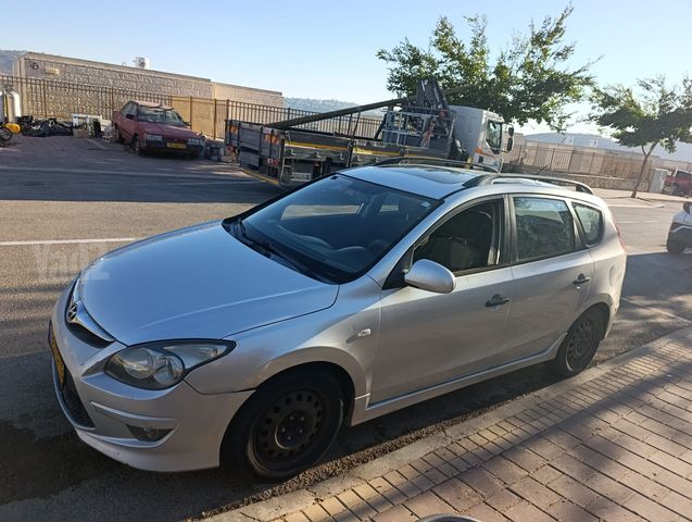 יונדאי i30