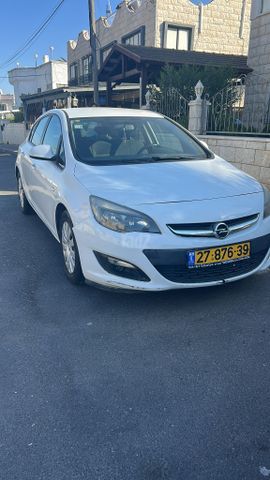 אופל אסטרה