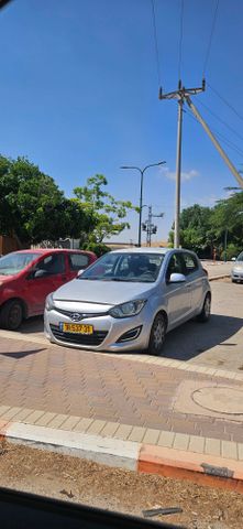 מודעת רכב יונדאי i20