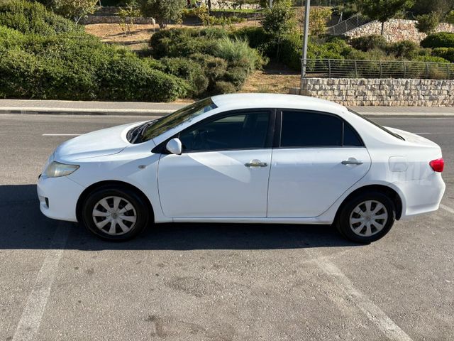 טויוטה קורולה