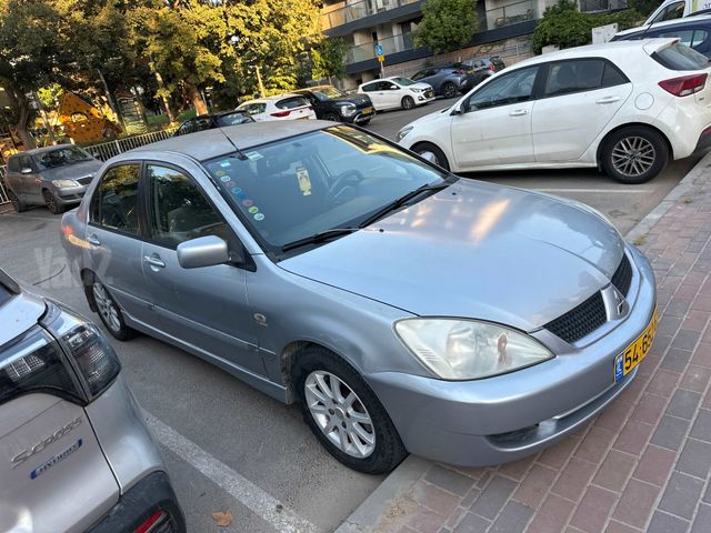 מיצובישי לנסר