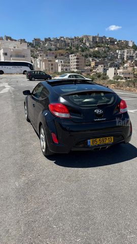 יונדאי ולוסטר