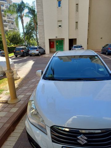 מודעת רכב סוזוקי קרוסאובר
