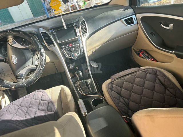 יונדאי i30