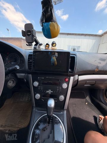 סובארו B4/לגאסי