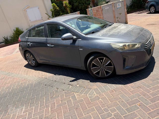 יונדאי איוניק