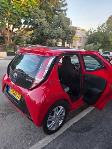 טויוטה אייגו
