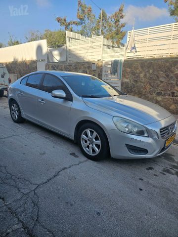וולוו S60