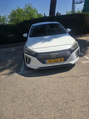 יונדאי איוניק