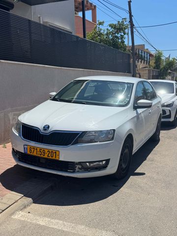 סקודה ראפיד